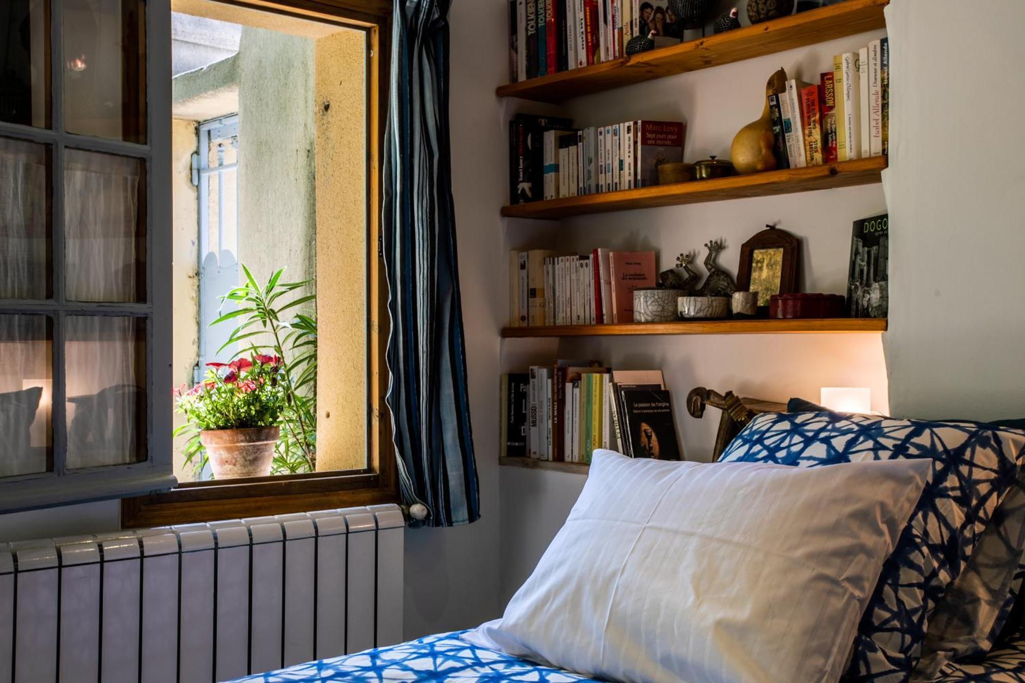Chambres D'Hotes Domaine Des Machottes Grans Eksteriør bilde