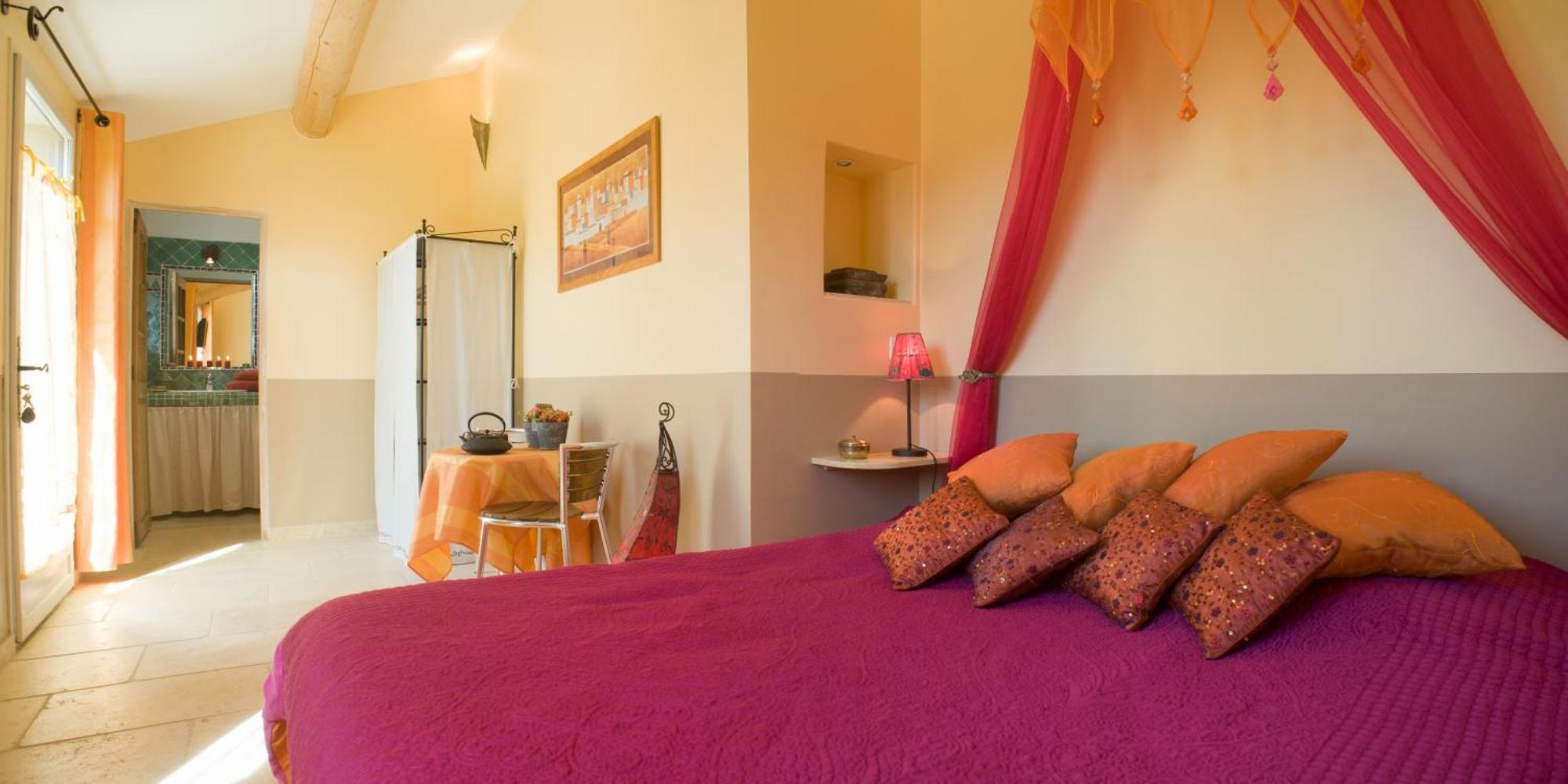 Chambres D'Hotes Domaine Des Machottes Grans Eksteriør bilde