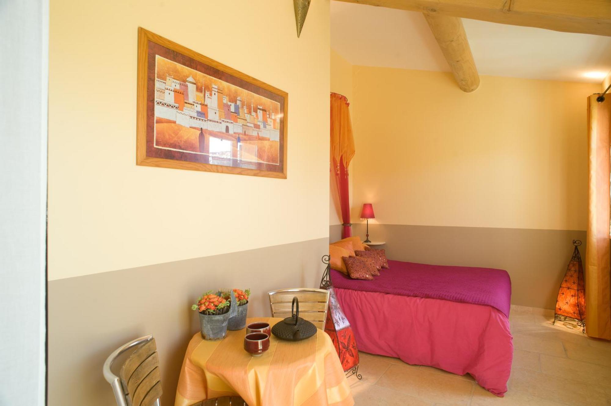 Chambres D'Hotes Domaine Des Machottes Grans Eksteriør bilde